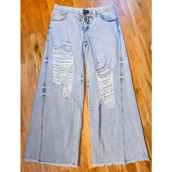 New SER.O.YA Ollie Wide Leg Jean in Coastline Size 32 or 12-14